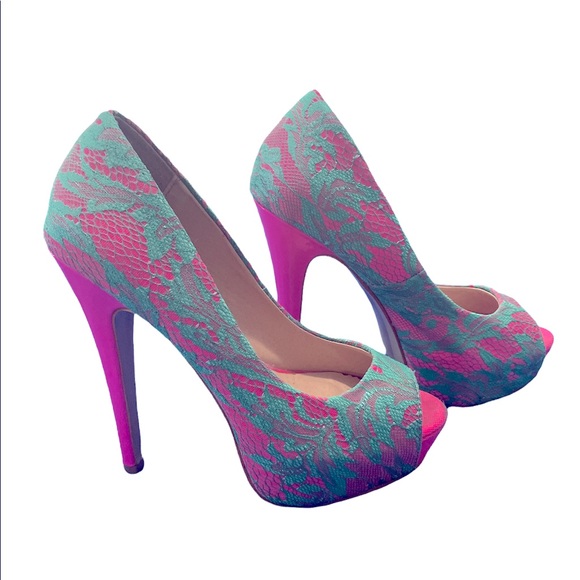 💌 Beautiful vintage girly Material Girl aqua and pink heels - Picture 1 of 7